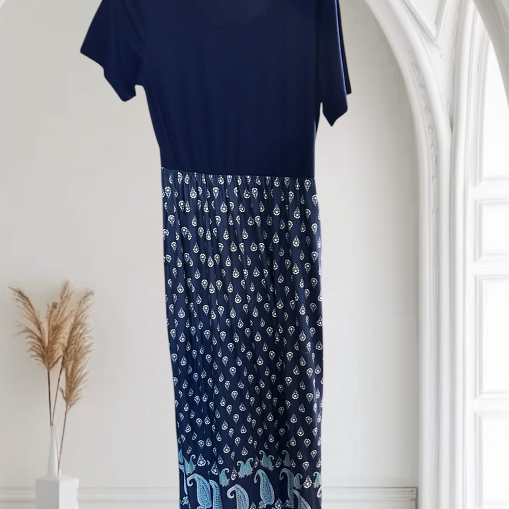 Elegant Navy Blue Paisley Dress